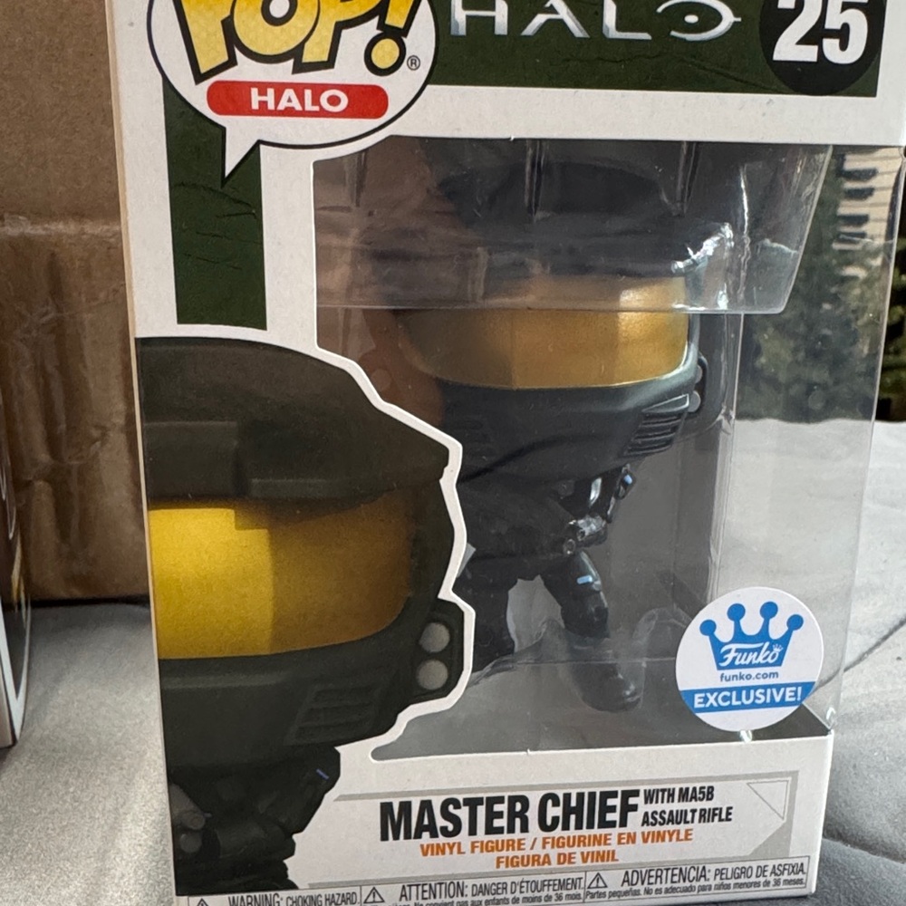 Funko Halo Master Chief with MA5B - Green and Yellow